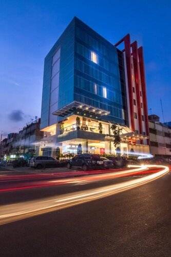 Redstar Hotel