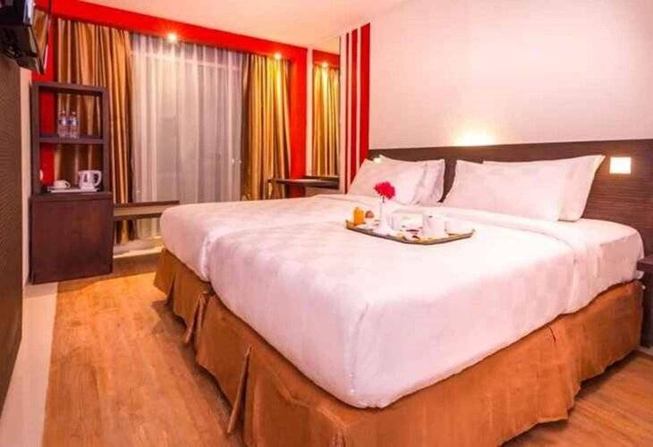 Redstar Hotel