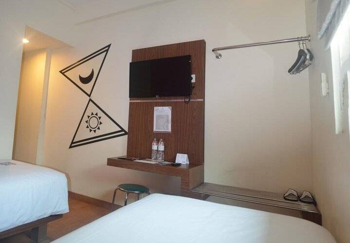 World Hotel - Chse Certified