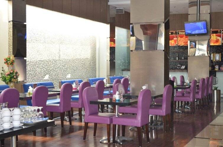 World Hotel - Chse Certified