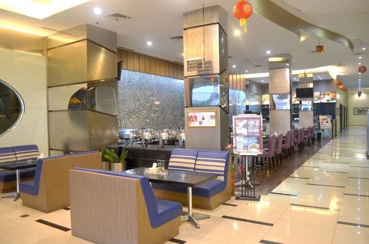 World Hotel - Chse Certified
