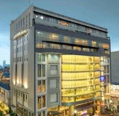 $item['hotel']['name']
