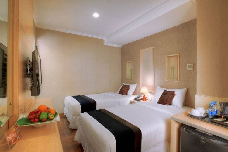 Amos Cozy Hotel & Convention Hall