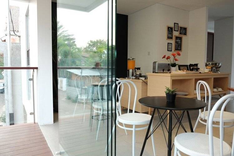 Flat06 Tendean