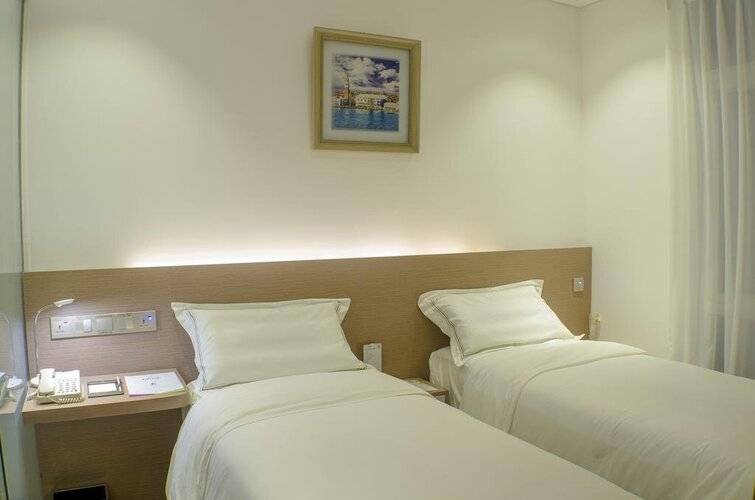Heef Hotel