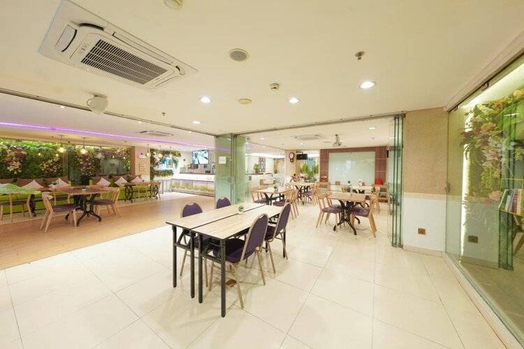 Heef Hotel