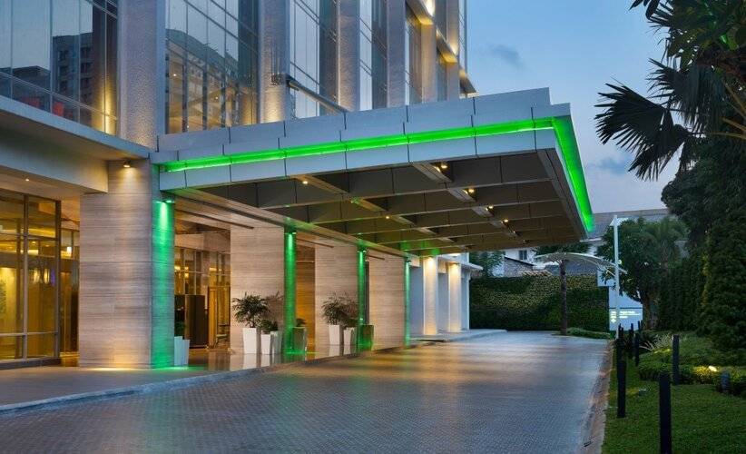 Holiday Inn & Suites Jakarta Gajah Mada, An Ihg Hotel