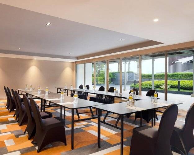 Holiday Inn & Suites Jakarta Gajah Mada, An Ihg Hotel