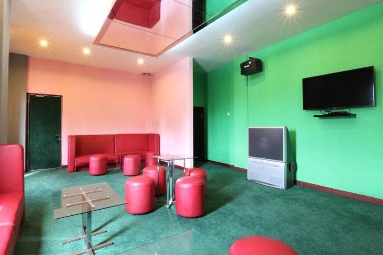 Jambrut Inn