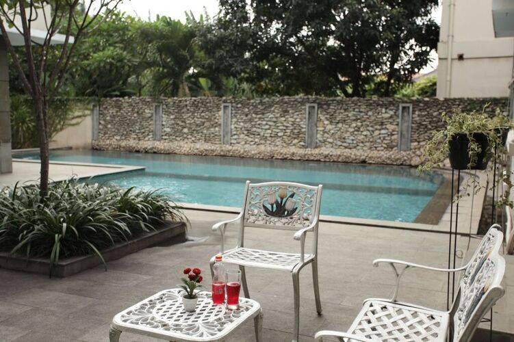 Mutiara Suites