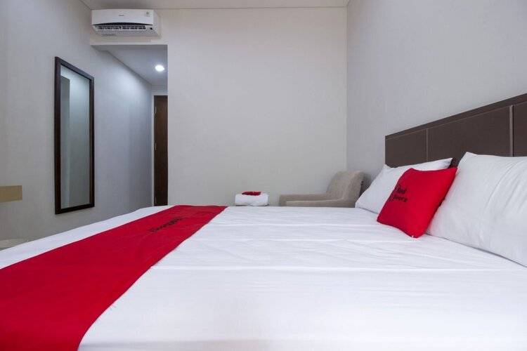 Reddoorz Plus @ Scbd