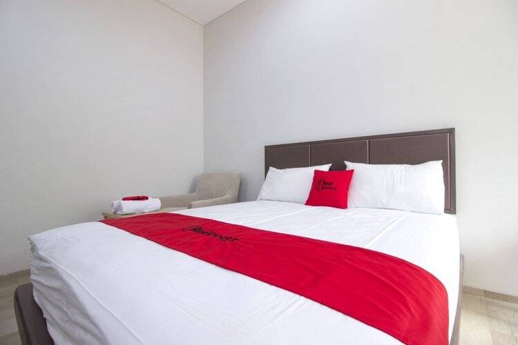 Reddoorz Plus @ Scbd
