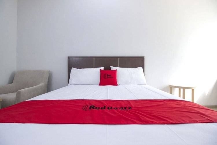 Reddoorz Plus @ Scbd