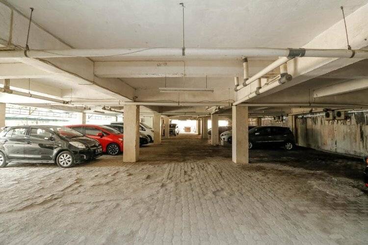 Reddoorz Plus Near Ciputra World Kuningan 2