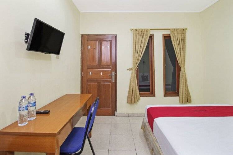 Reddoorz Plus Near Ciputra World Kuningan 2