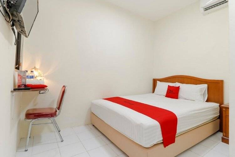 Reddoorz Plus Near Ciputra World Kuningan 2