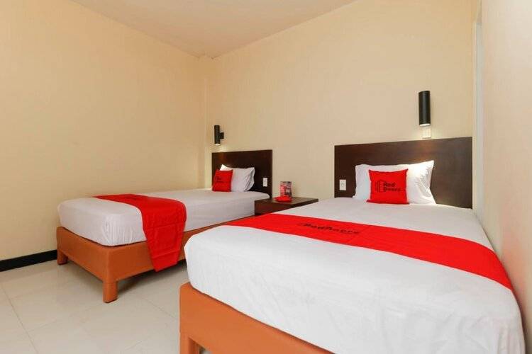 Reddoorz Plus Near Halim Perdanakusuma 2