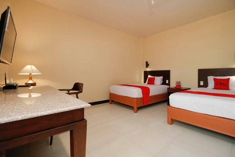 Reddoorz Plus Near Halim Perdanakusuma 2