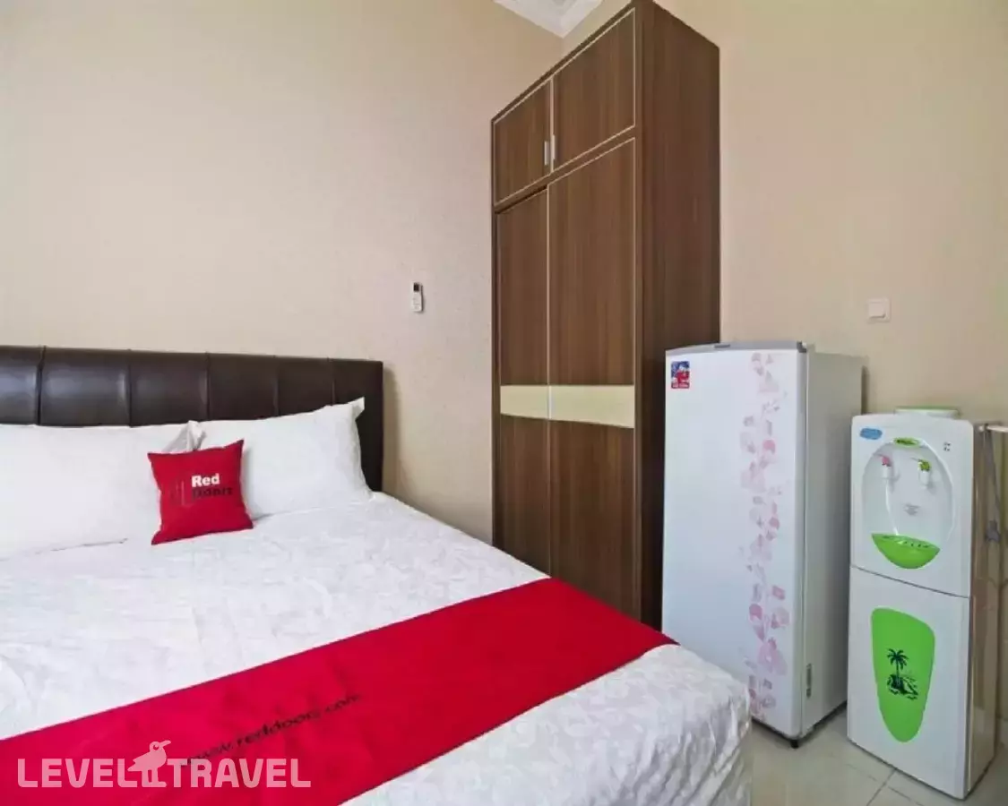 Reddoorz Syariah Near Mercu Buana University