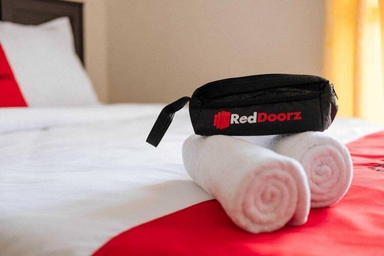 Reddoorz Syariah Near Mercu Buana University