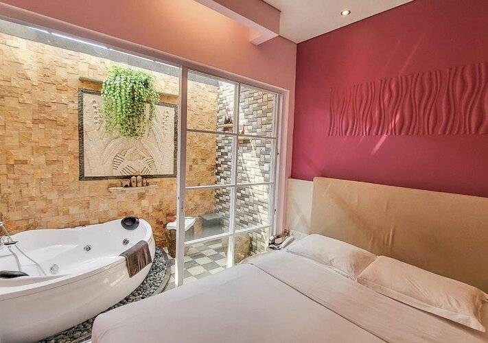 Verse Lite Hotel Pembangunan