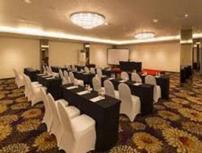 Verse Luxe Hotel Wahid Hasyim