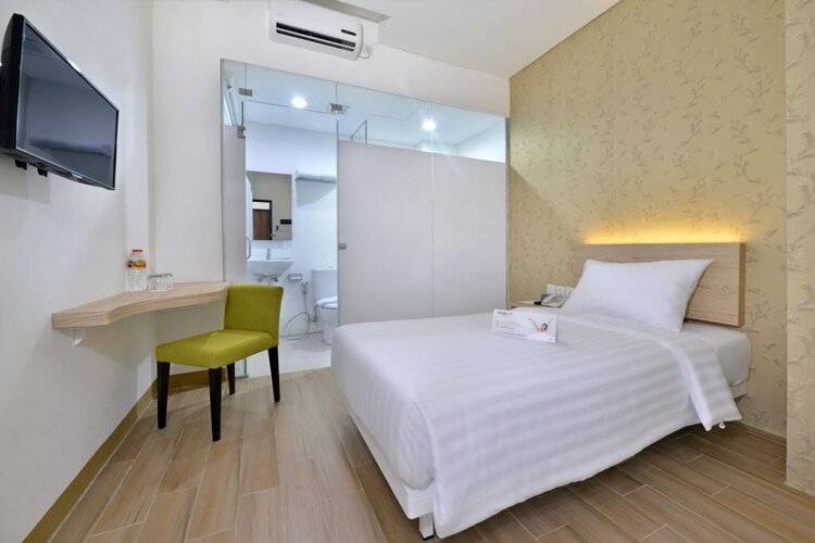 Whiz Hotel Falatehan Jakarta - Chse Certified