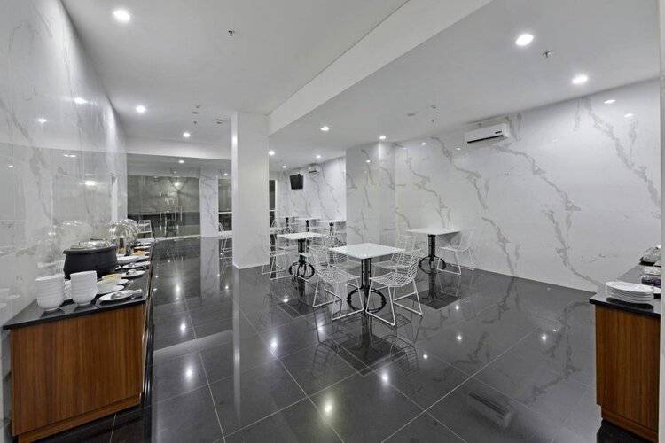 Whiz Hotel Falatehan Jakarta - Chse Certified
