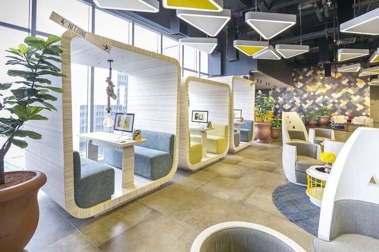 Yello Hotel Harmoni