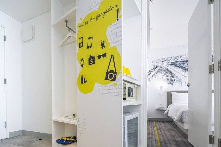 Yello Hotel Harmoni