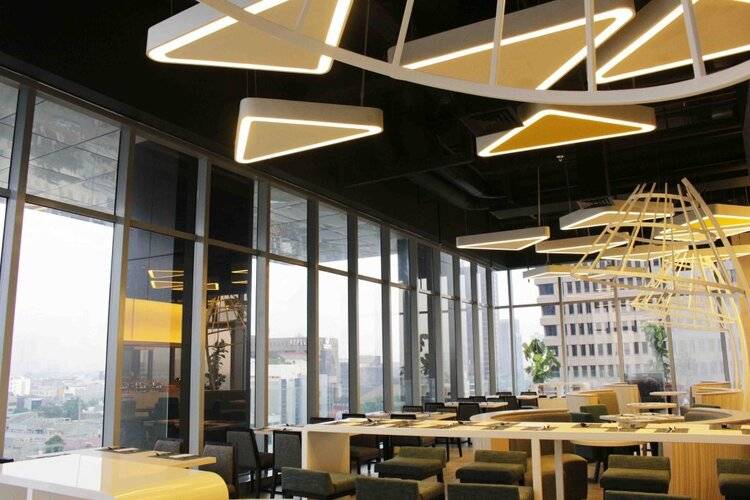 Yello Hotel Harmoni