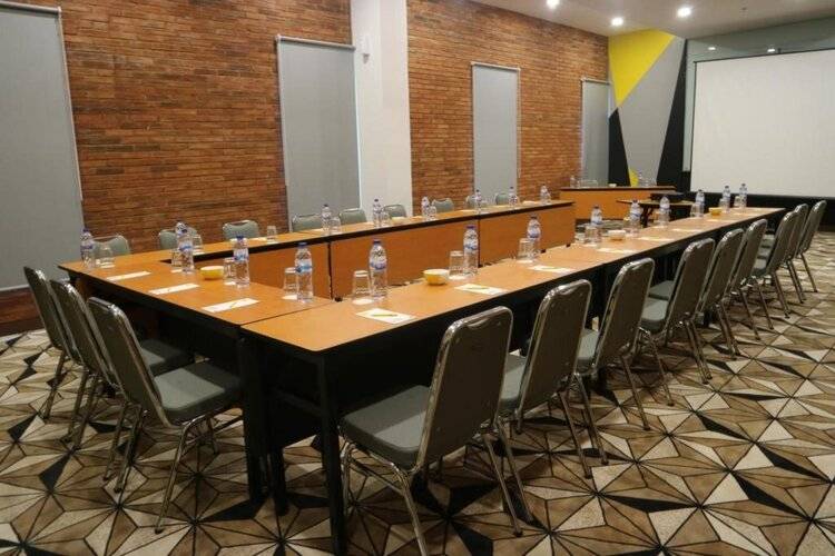 Yello Hotel Manggarai