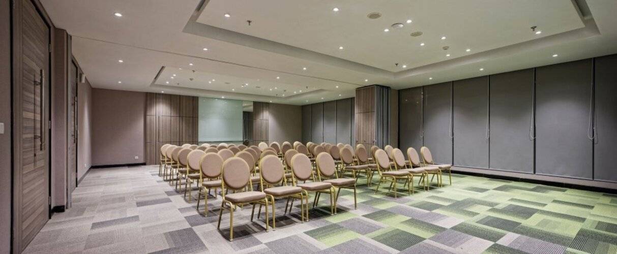 Maxonehotels.Com At Platinum Hayam Wuruk Jakarta - Chse Certified