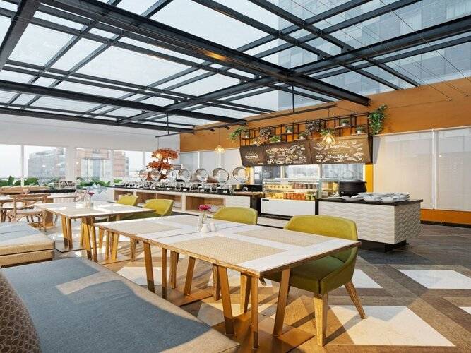 Maxonehotels.Com At Platinum Hayam Wuruk Jakarta - Chse Certified