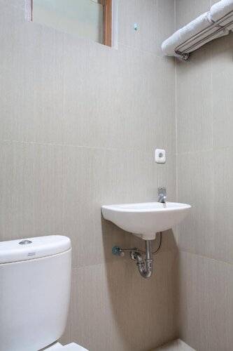 Oyo 106 Sarkawi Residence