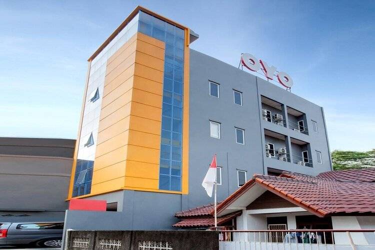 Oyo 106 Sarkawi Residence