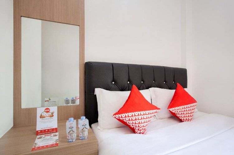 Oyo 106 Sarkawi Residence