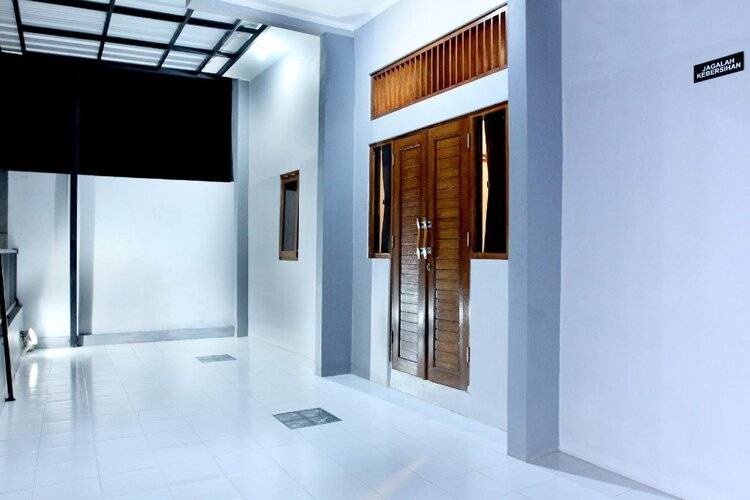 Oyo 121 Rumah Ayub Syariah