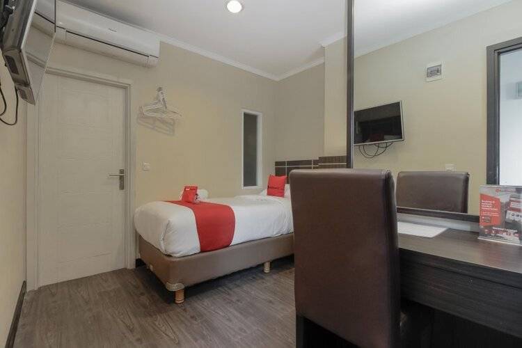 Reddoorz Plus @ Thamrin
