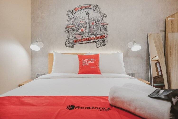 Reddoorz Plus @ Thamrin