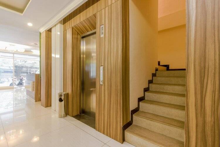 Reddoorz Plus @ Thamrin