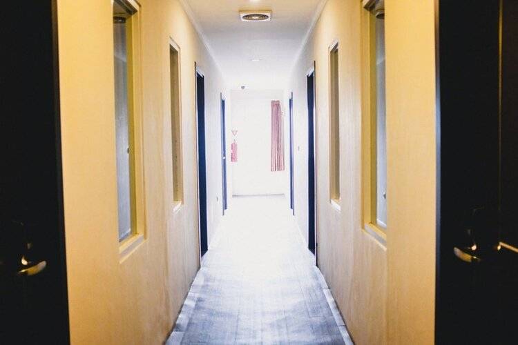 Reddoorz Plus @ Thamrin