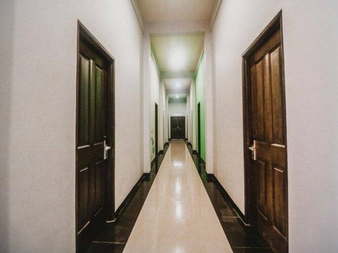 Reddoorz Plus Near Mall Slipi Jaya
