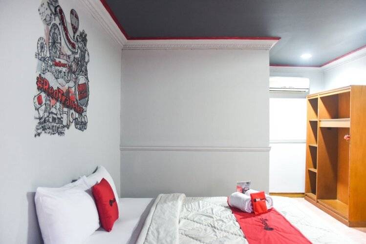 Reddoorz Plus Near Senen 2