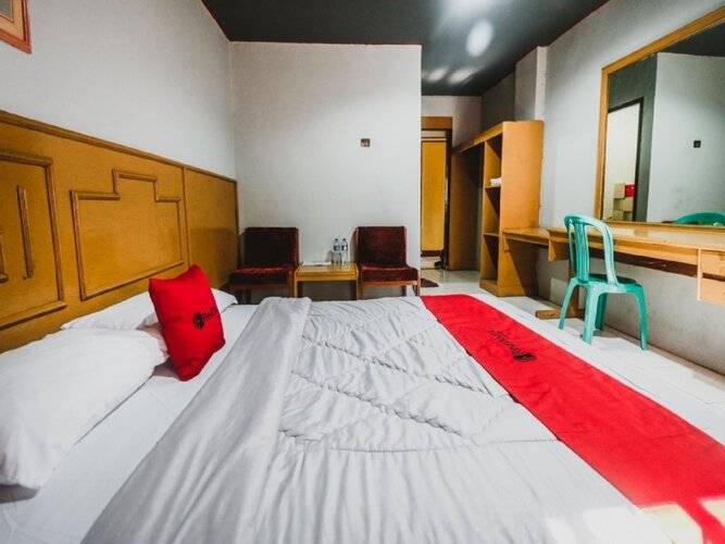 Reddoorz Plus Near Senen 2