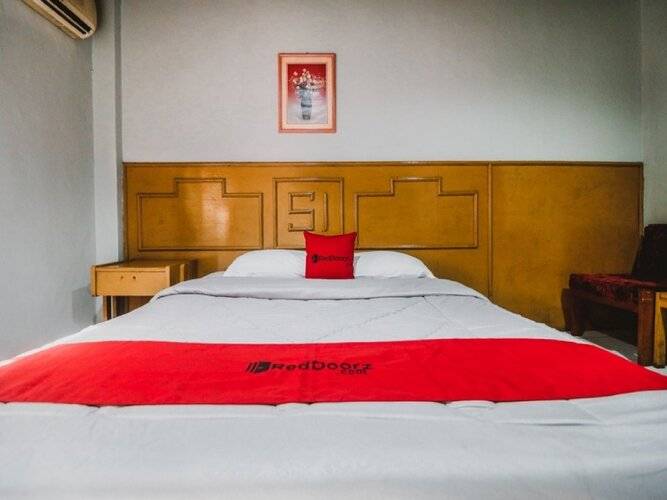 Reddoorz Plus Near Senen 2