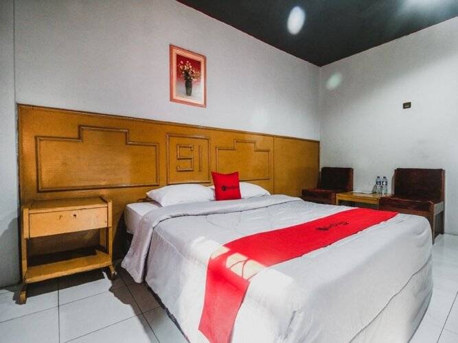Reddoorz Plus Near Senen 2