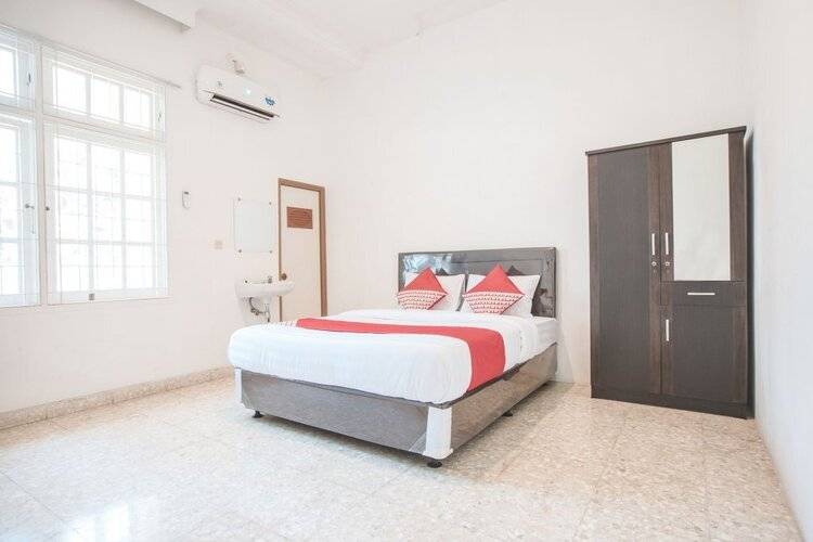 Super Oyo 332 Residence G17 Kemang