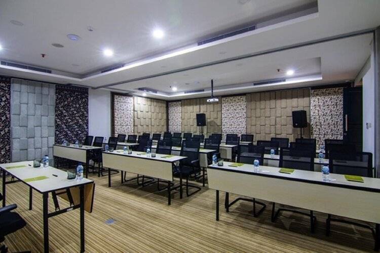 Jambuluwuk Thamrin Hotel