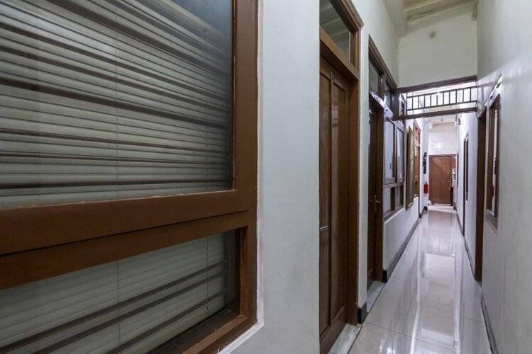 Oyo 1082 Kost Arie 1